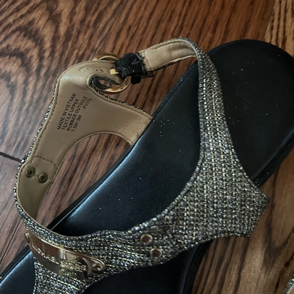 Michael Kors sandals, gold and black sparkly, size 7.5 - Picture 3 of 5
